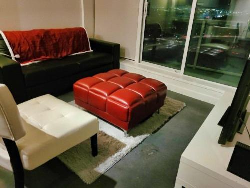 YYC Furnished 1 Bedroom In East Village By Signature Suites Ltd المظهر الخارجي الصورة