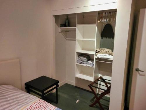YYC Furnished 1 Bedroom In East Village By Signature Suites Ltd المظهر الخارجي الصورة